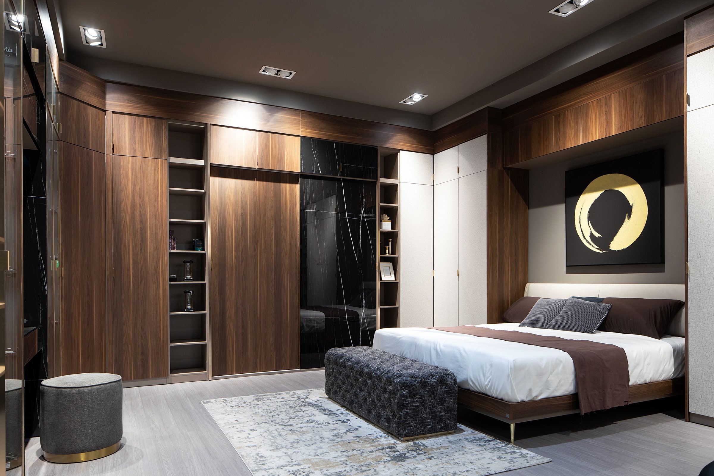 7 ทริคออกแบบตู้เสื้อผ้าในห้องนอนให้ดูกว้าง ดูแลง่าย | Sb Design Square